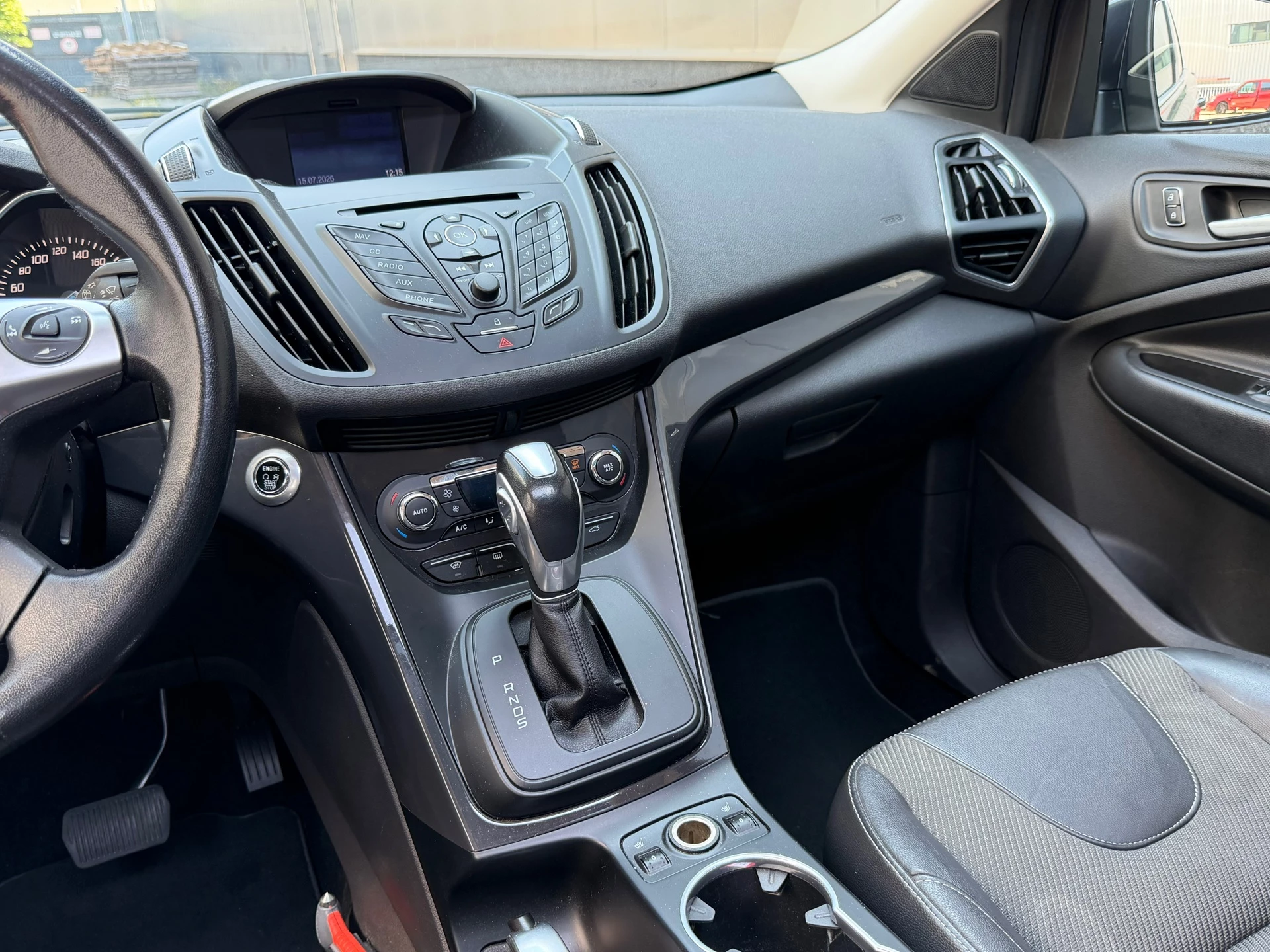 Ford Kuga 2015 - 1.5 Titanium Plus 4WD bj.2015 Autom|Pano|Navi|Trehaak. image 18
