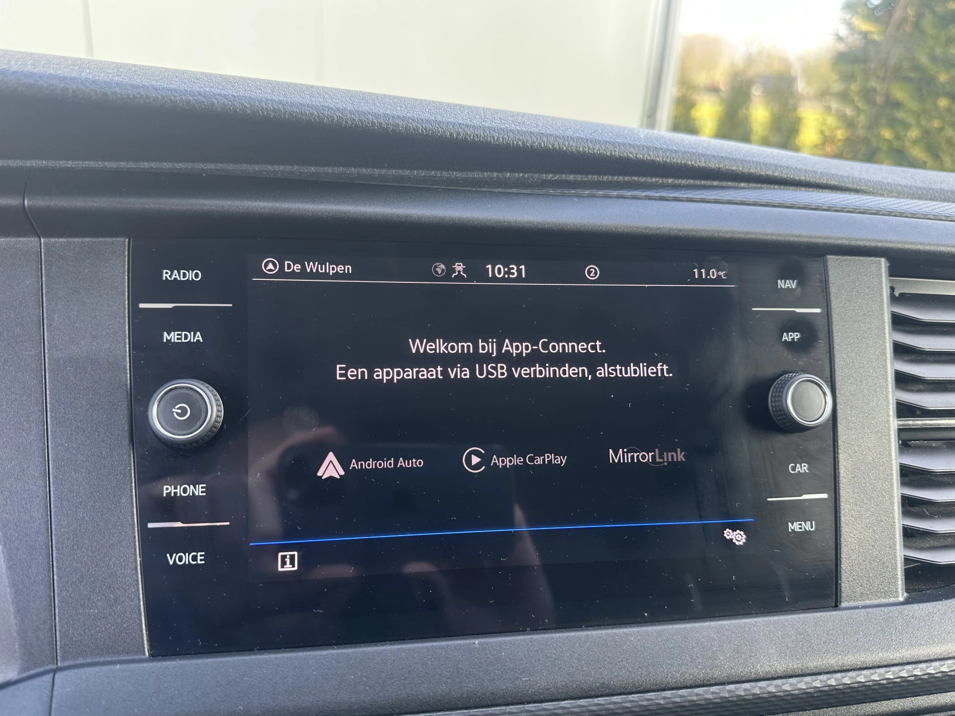 Volkswagen Transporter 2023 - 2.0 TDI 150 PK DSG AUTOMAAT / L1H1 / 1e EIG. / CRUISE / AIRCO / APPLE CARPLAY / ANDROID AUTO / NAVI / PDC Bild 12