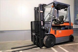 Toyota 2012 - 7 FBMF 25 te koop