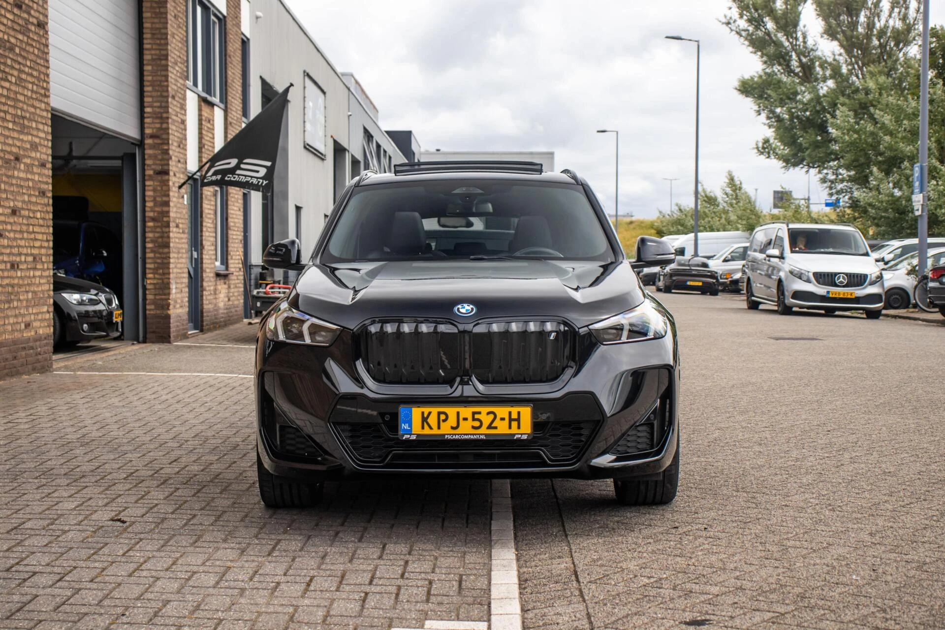 BMW iX1 2023 - xDrive30 67 kWh, Pano, Leder, Carplay, Ambient, H&K afbeelding 9