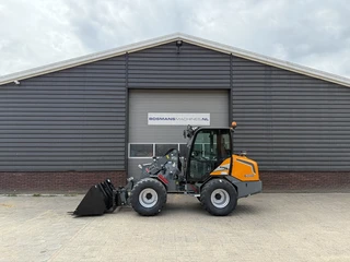 Giant G3500 shovel NIEUW met cabine 2025 afbeelding 2 miniatuur