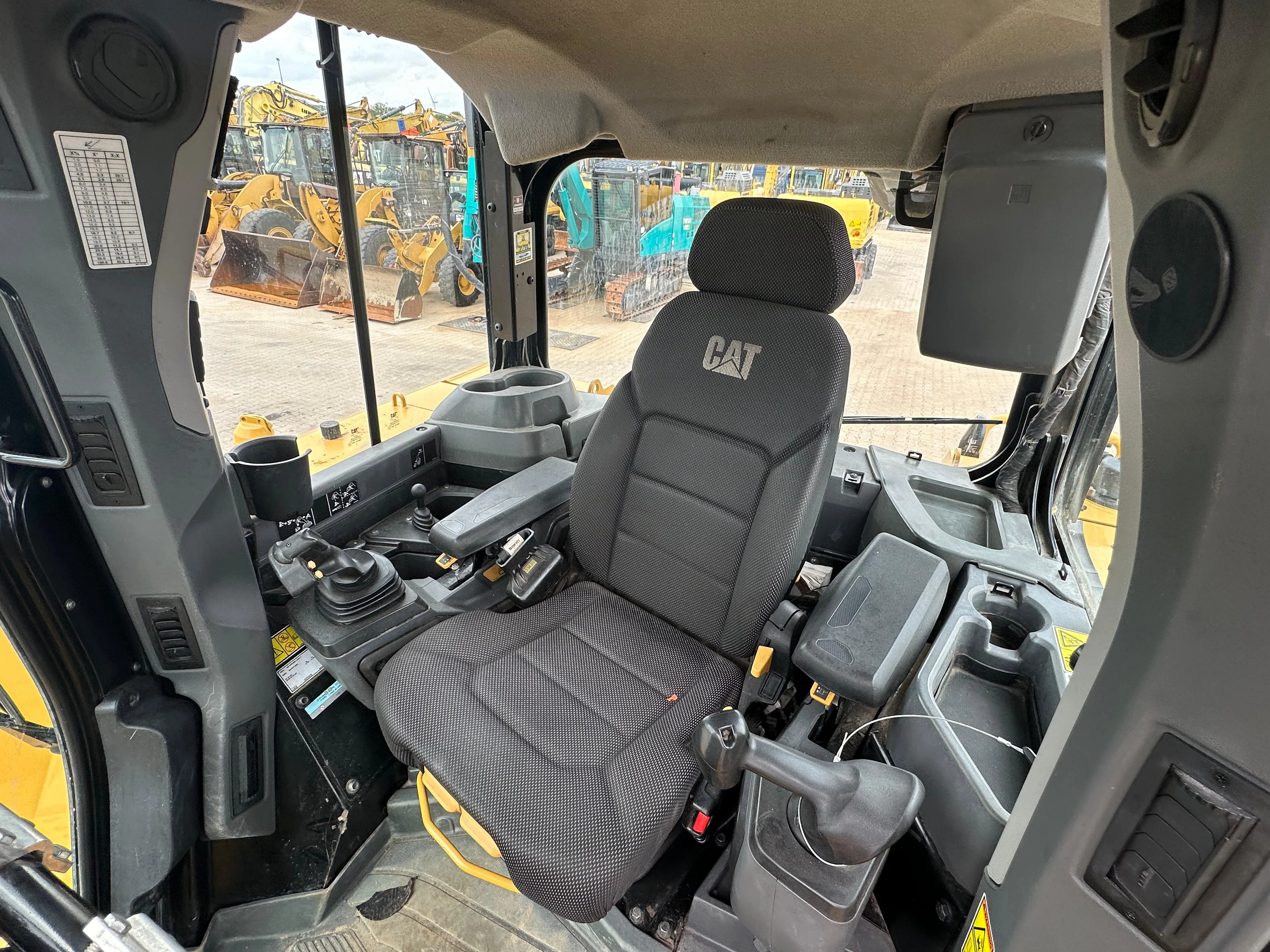 Caterpillar D6 LGP 2019 immagine 19