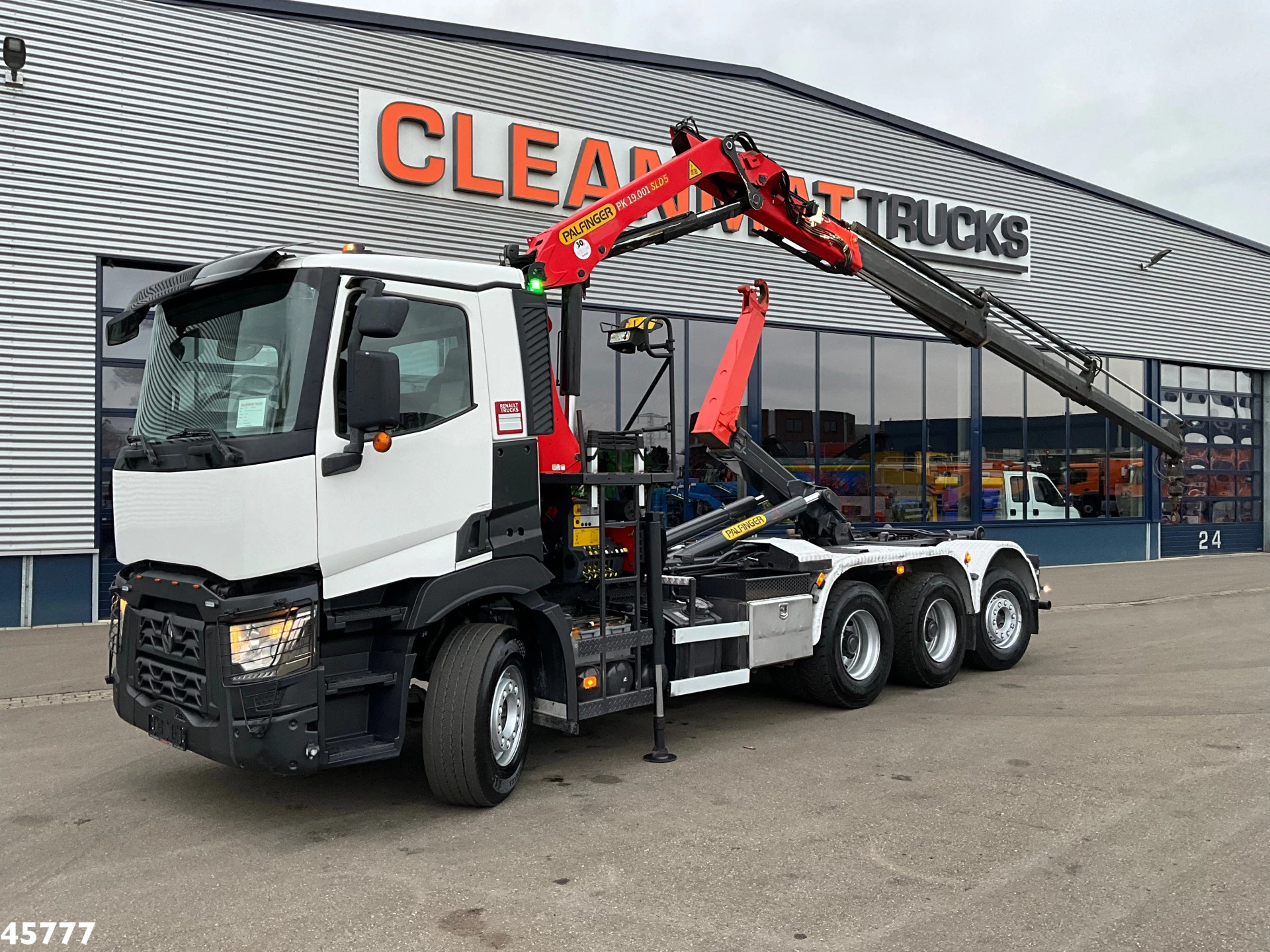 Renault 19 2017 - C 460 Euro 6 8x4 Palfinger Tonmeter laadkraan imagen 1