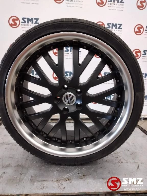 Volkswagen - Occ Band 295/30R22 103V Roadian HP Nexen set obrázek 1