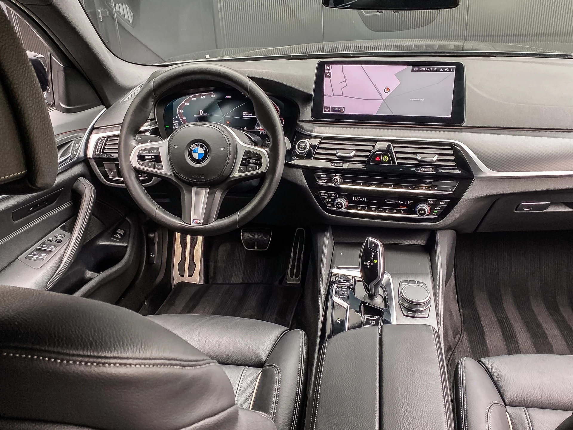 BMW 5 Series 2022 - Touring 520i 184PK Automaat M-Sport obrázek 8
