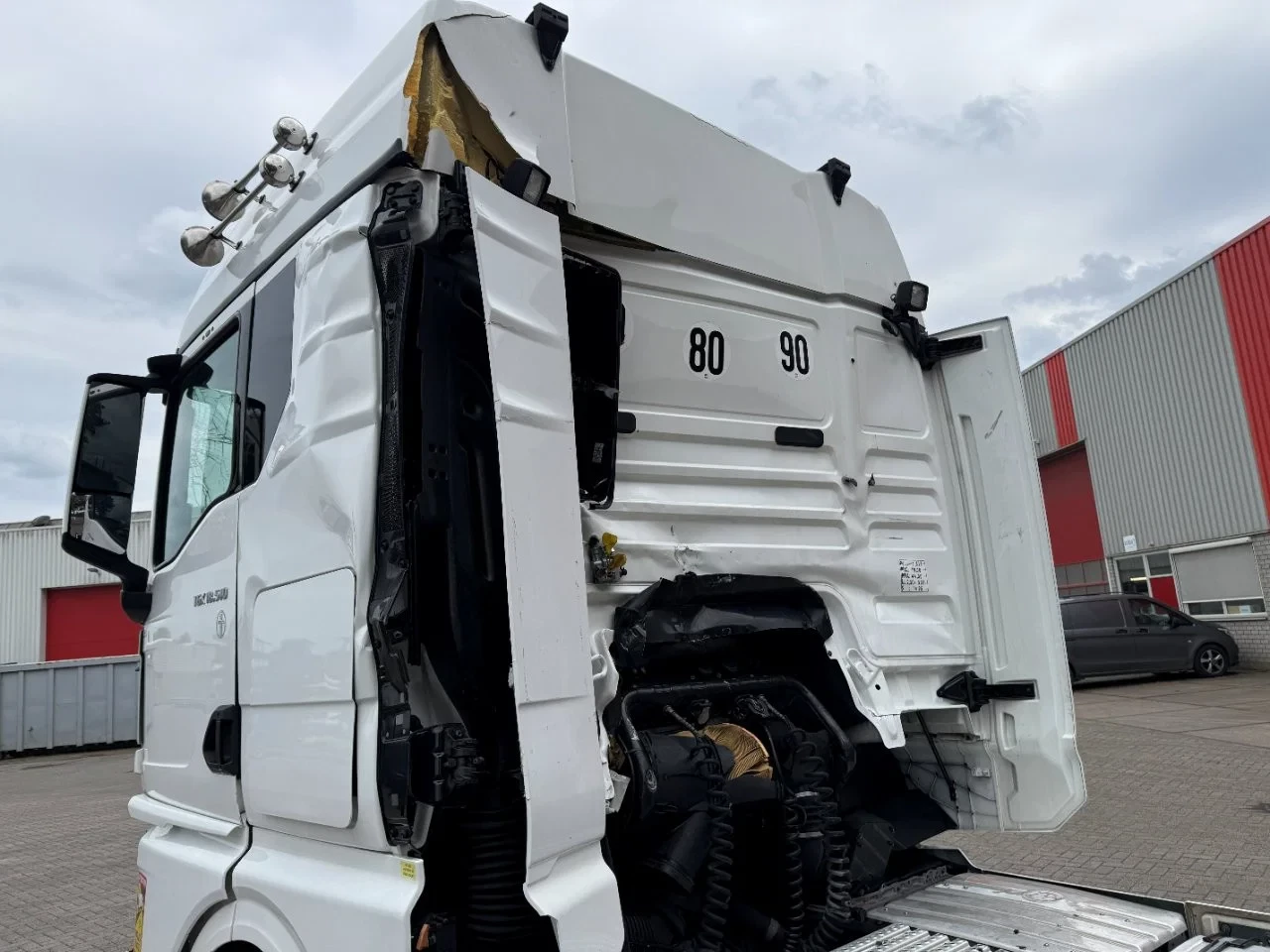 MAN TGX 2021 - 18.510 / RETARDER / !!ONLY:319233 KM!! / ACC / LWDS / AUTOMATIC / EURO-6 / 2021 obrázek 14