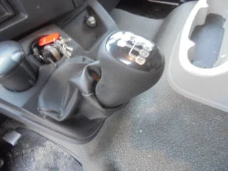 Renault D 2020 - 210 FRIGO MANUAL GEARBOX zdjecie 29