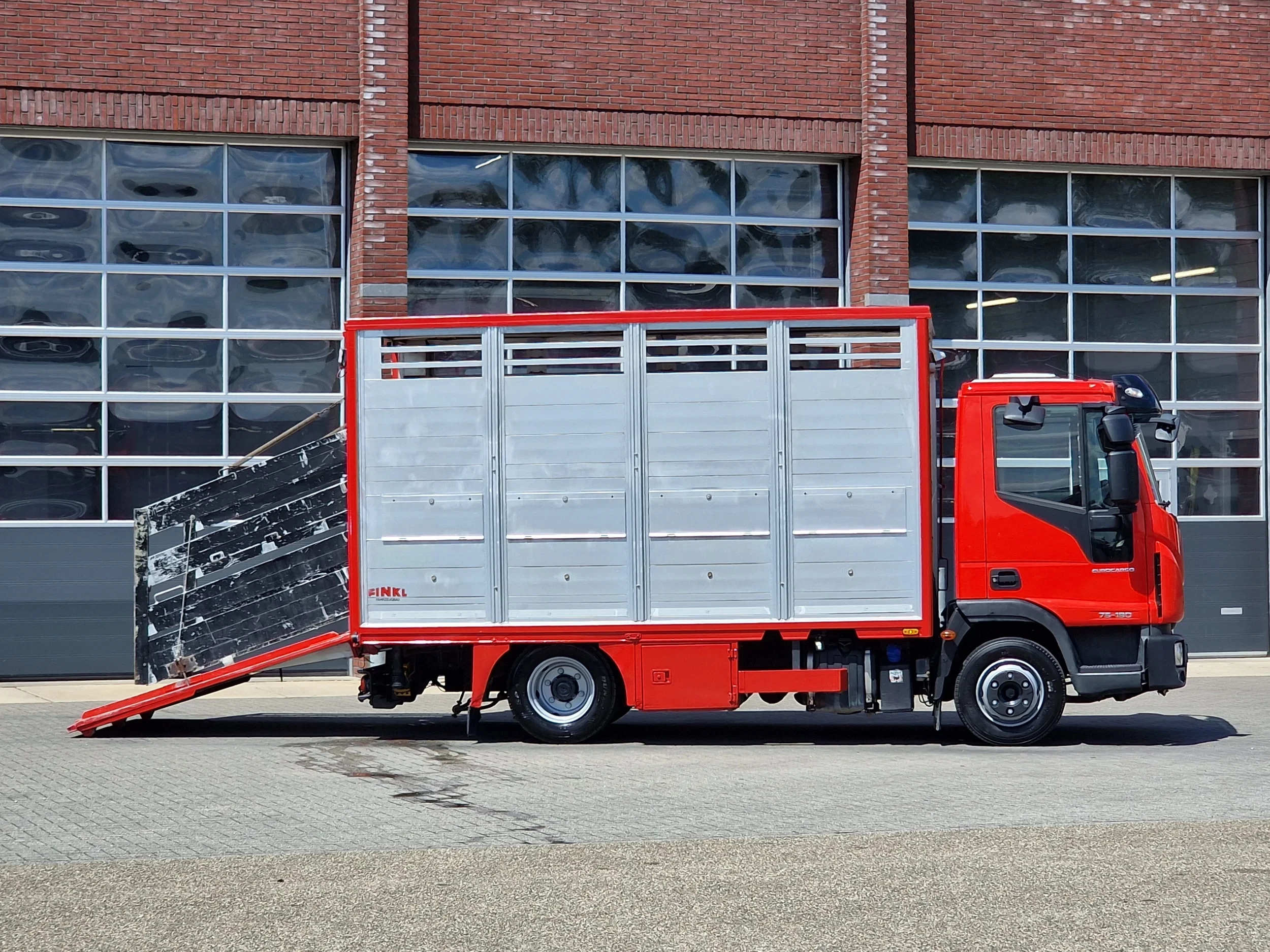 Iveco Eurocargo 2018 - 75.190 - Finkl Livestock 1 deck - 9.07 M 2 - Air suspension - Euro 6 obrázek 9
