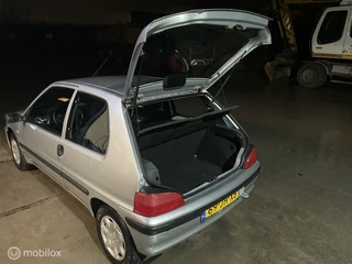 Peugeot 106 2002 - 1.1 XR image 4