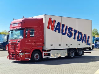 Scania R 2016 - R580 V8 Topline 6x2 - Box with sidedoors - Retarder - Full air - Leather image 3
