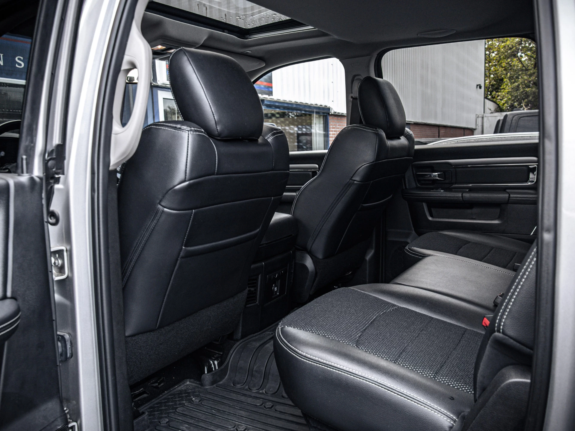 Dodge Ram 1500 2021 - Sport | 5.7L HEMI V8 4x4 image 12