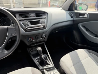 Hyundai i20 2015 - 1.2 LP i-Drive bj.2015 Airco|OH boekjes|Zeer netjes. image 15