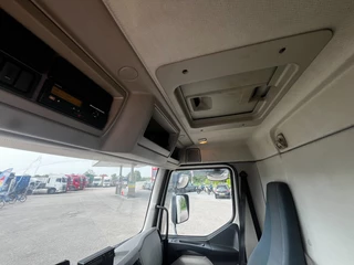 Volvo 240 2010 - FL Closed Box | Refrigerated | Low Milage | Excellent state | изображение 21