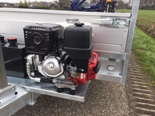 Hulco Medax 2025 - 3.5 ton en Amco Veba 903 kraan obrazek 5