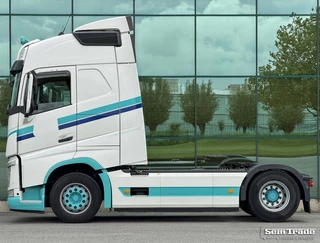 Volvo FH 2018 - 13.420 EURO 6 FULL SPOILER 2X TANKS ONLY 665.000 KM TOP CONDITION NL-TRUCK immagine 2