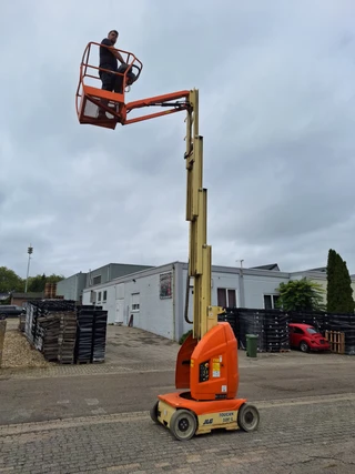JLG T10E 2017 - T10E image 2 thumbnail