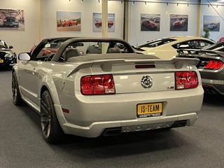 Ford Mustang 2006 - Convertible 4.6i V8 GT 335PK Roush Limited Nr. 05-2218 zdjecie 10