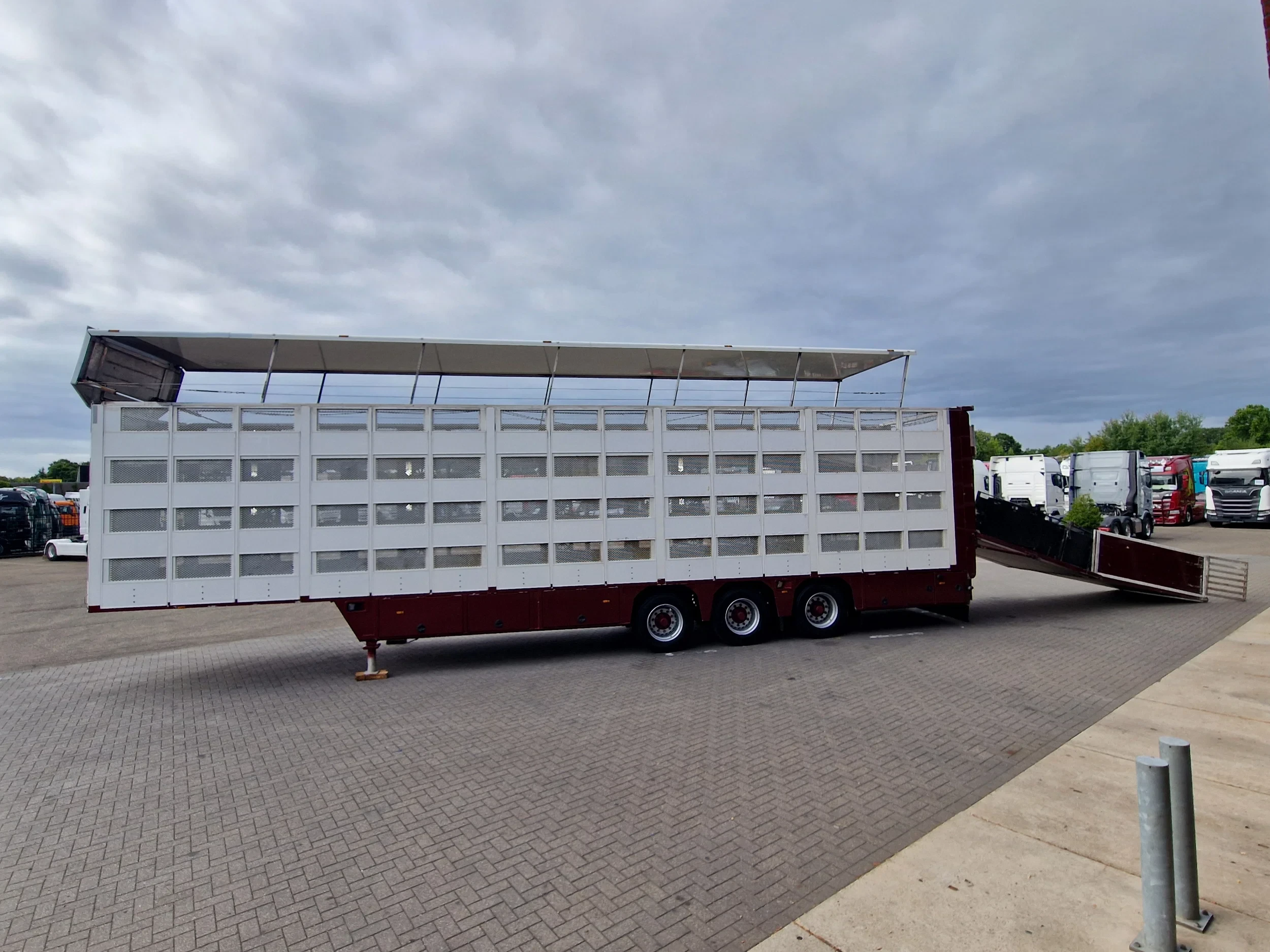 CUPPERS 2013 - 4 stock - new TUV - type 2 - lifting floors - lift / ramp afbeelding 20