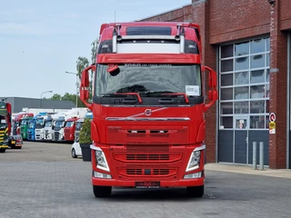 Volvo FH 2019 - 13.540 Globetrotter XL 6x2 - Chassis 4.30 WB - Retarder - Ocean race - Full air - Leather zdjecie 2