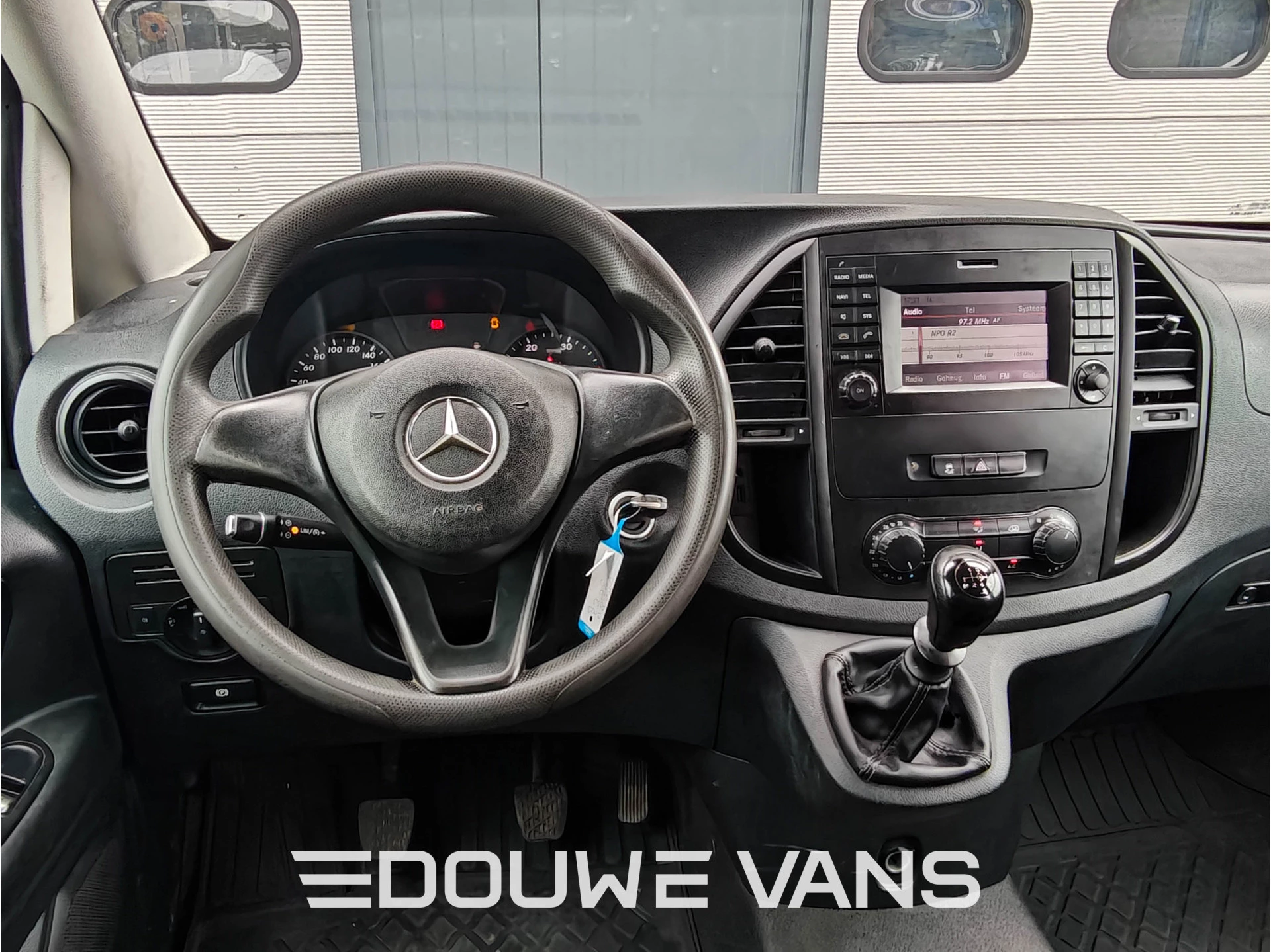 Mercedes-Benz Vito 2016 - 114 L2 Mixto 5 Zitplaatsen Airco Lage KM Trekhaak zdjęcie 9