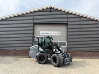 Giant G3500 X-TRA shovel 2026 87 uur (giekvering AIRCO tandempomp enz.) 2026 te koop