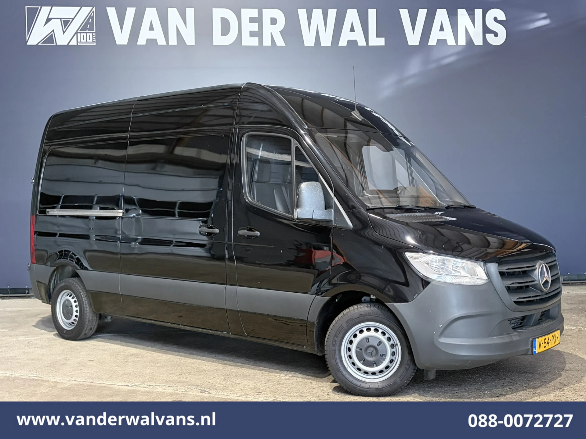 Mercedes-Benz Sprinter 2019 - 314 CDI 143pk L2H2 Euro6 Airco | Navigatie | Trekhaak | Camera | Apple Carplay afbeelding 1