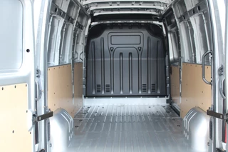 Renault Master 2024 - T35 2.3 dCi 180pk L3H2 - Airco - Navigatie - Camera - Cruise - Parkeersensoren - 105l tank - Rijklaar obrazek 4