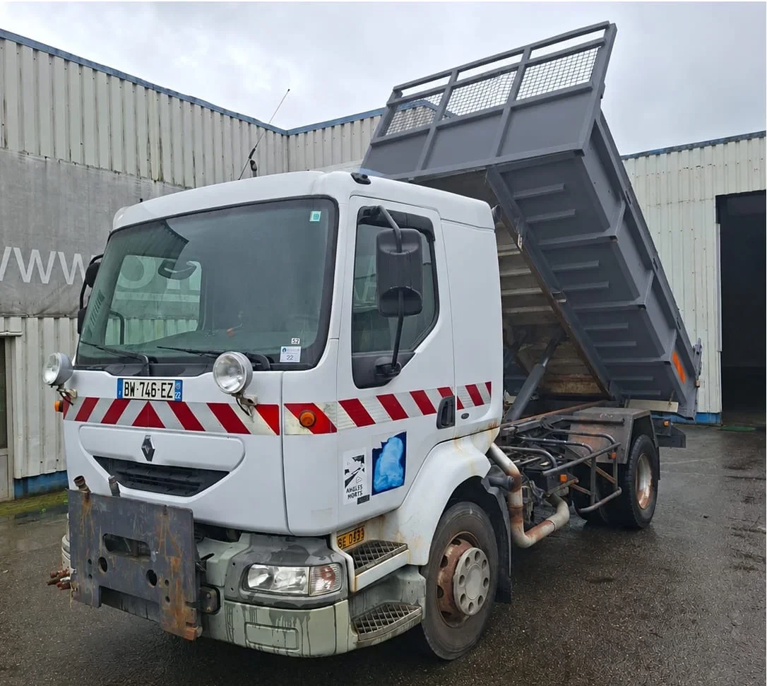 Renault Midlum 2001 - 180 , Tipper , Manual , Spring Suspension , French Truck image 1