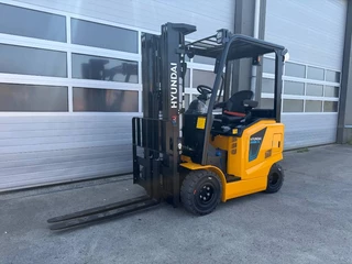 Hyundai N/A 2026 - 20BE-X elektrische heftruck 3-delige 4700mm mast t obrazek 2