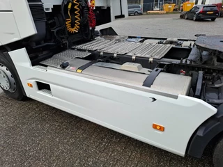 Renault T480 Comfort 2018 - / DOUBLE TANK / TUV:26-06-2026 / PARK-AIRCO / FRIDGE / LWDS / FULL-SPOILER / 2XBED / AUTOMATIC / EURO-6 / 2018 imagen 8