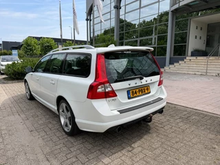 Volvo V70 2011 - 2.0T R-Edition leder int,navi ,trekhaak,apk afbeelding 3 miniatuur