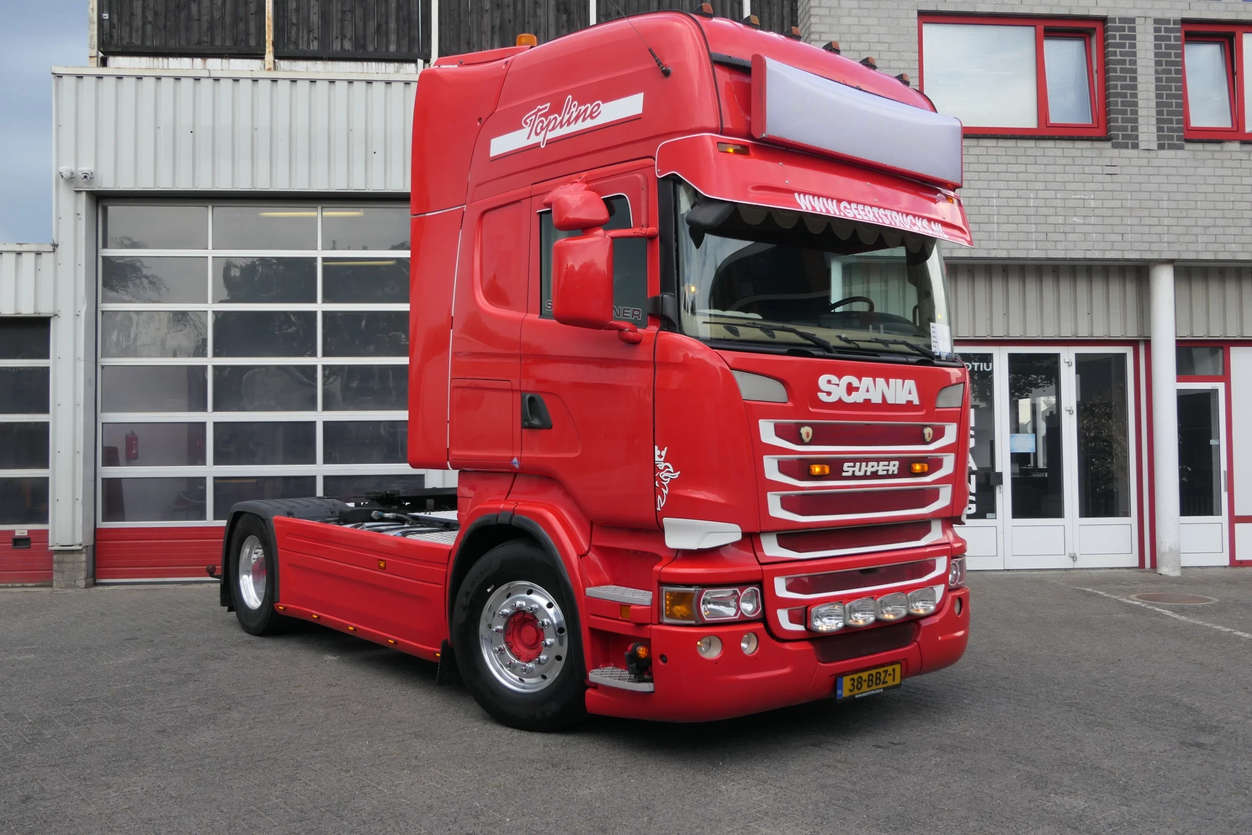 Scania R 2013 - R480 Topline | Show Truck | Special Interior | 1337902Km | 2013 | Hydraulic | 2 Tanks | Manual gearbox | Alcoas | NL-Truck afbeelding 1