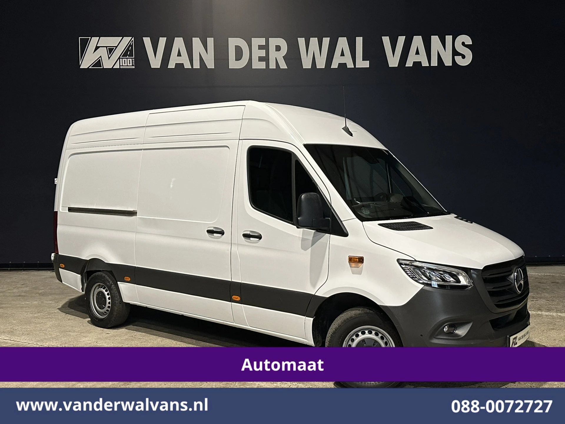 Mercedes-Benz Sprinter 2024 - 317 CDI 170pk 9G-Tronic Automaat L2H2 Euro6 Airco | Camera | Navigatie | Adaptieve Cruisecontrol | LED afbeelding 1