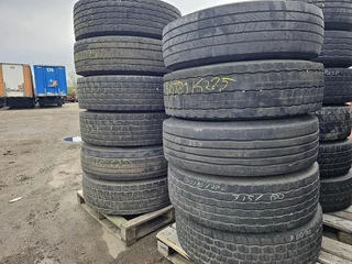 Several 315/80 R 22.5 2000 - N/A bild 1