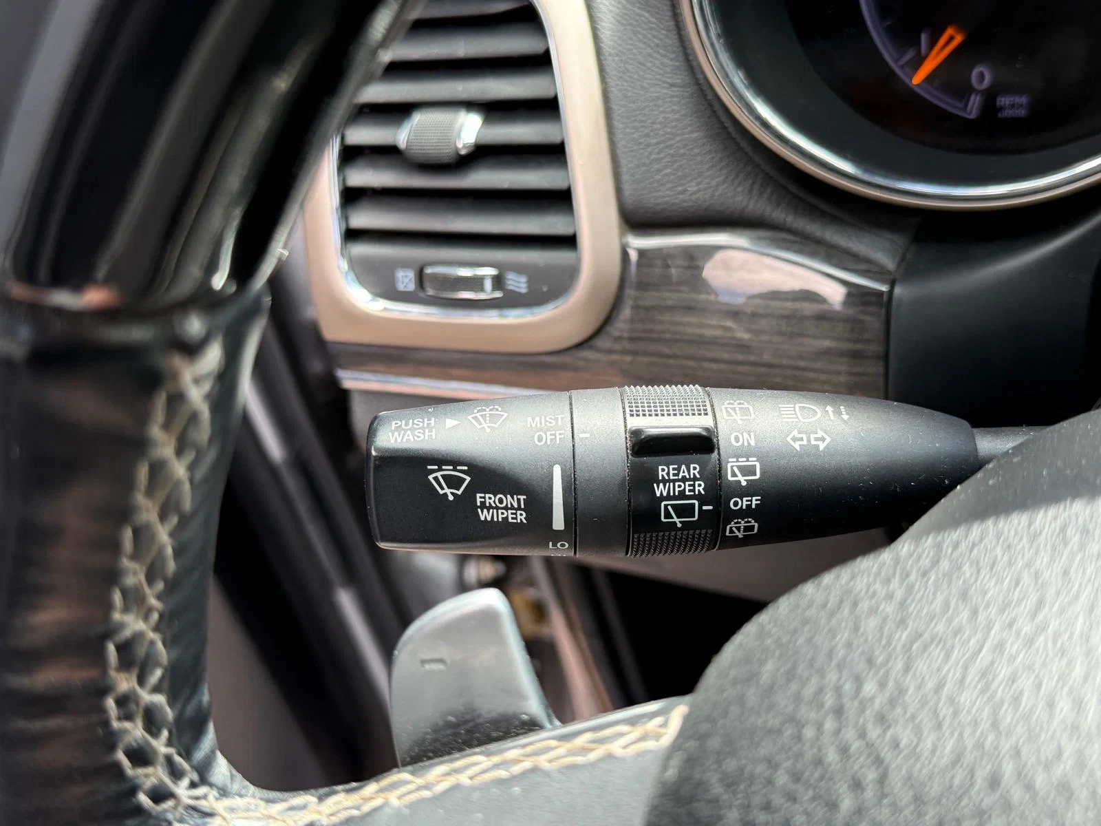 Jeep Grand Cherokee 2014 - 3.0 V6 CRD Overland 4x4 Grijskenteken Pano Luchtvering Stoelverwarm/verkoel. Leer Trekhaak afbeelding 19