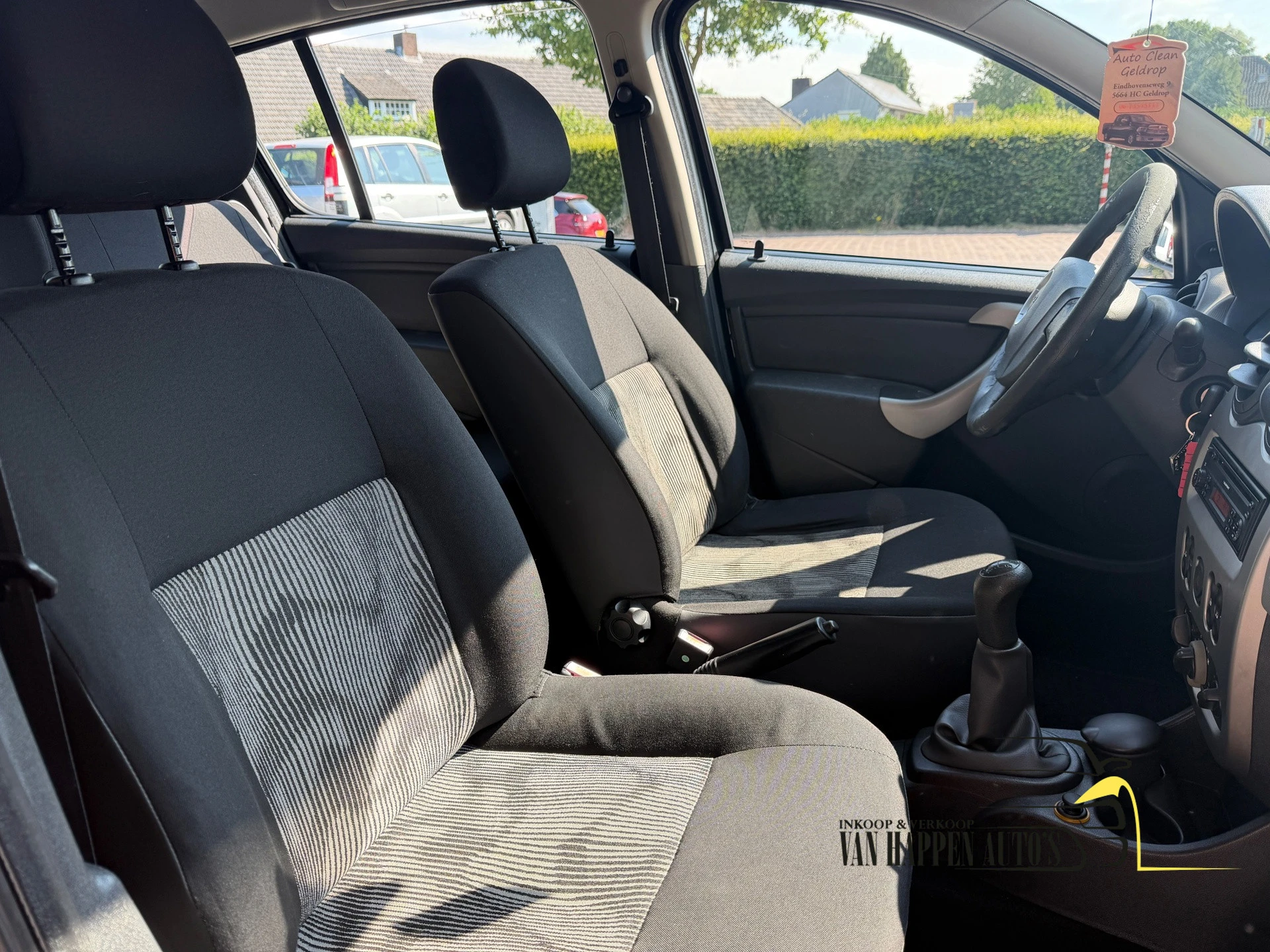 Dacia Sandero 2010 - 1.2 Ambiance afbeelding 4