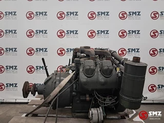 Diversen N/A - Motor + versnellingsbak Wisconsin V465D zdjecie 1