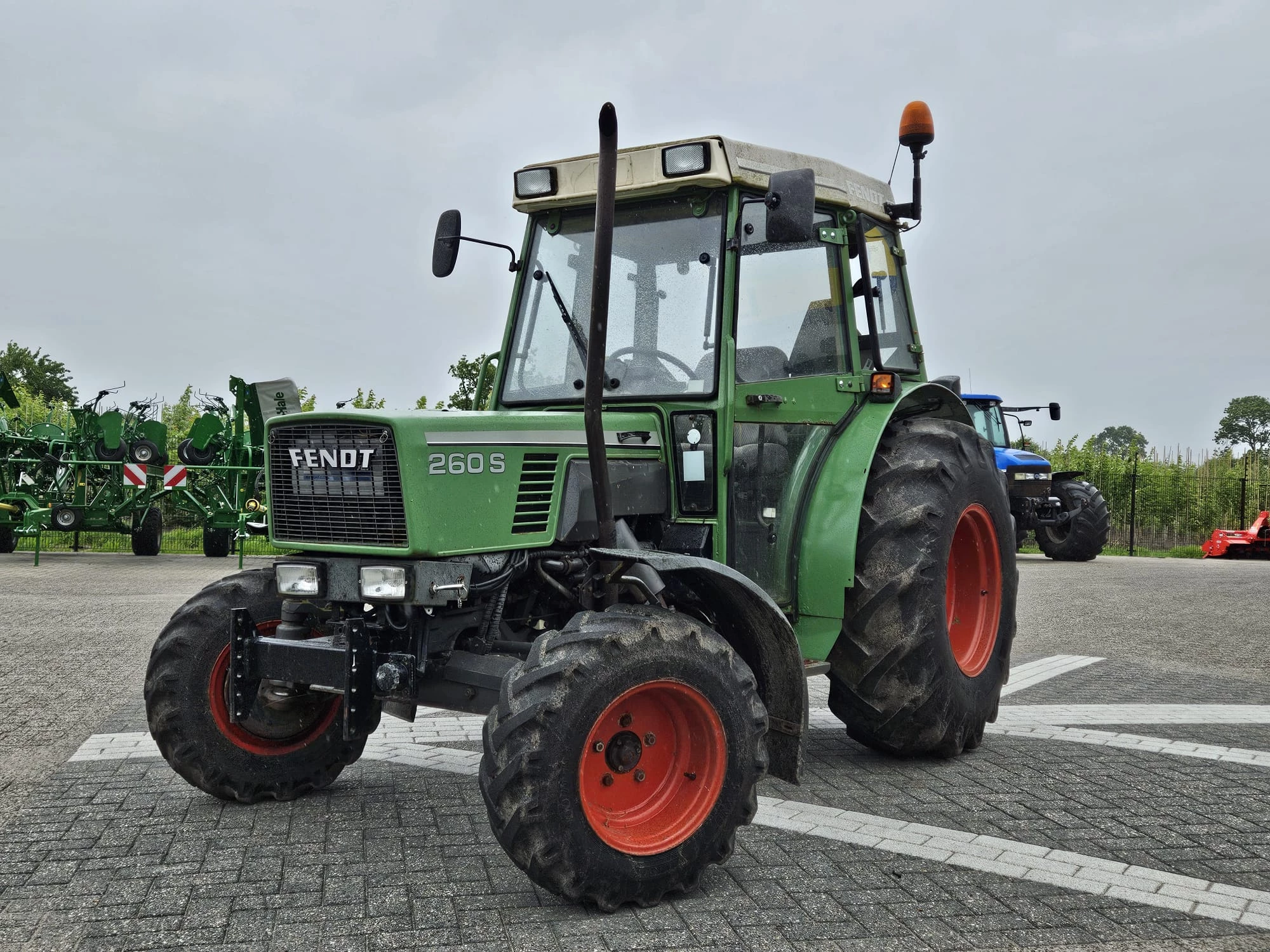 Fendt 1994 - 260 S landbouwtrekker afbeelding 7