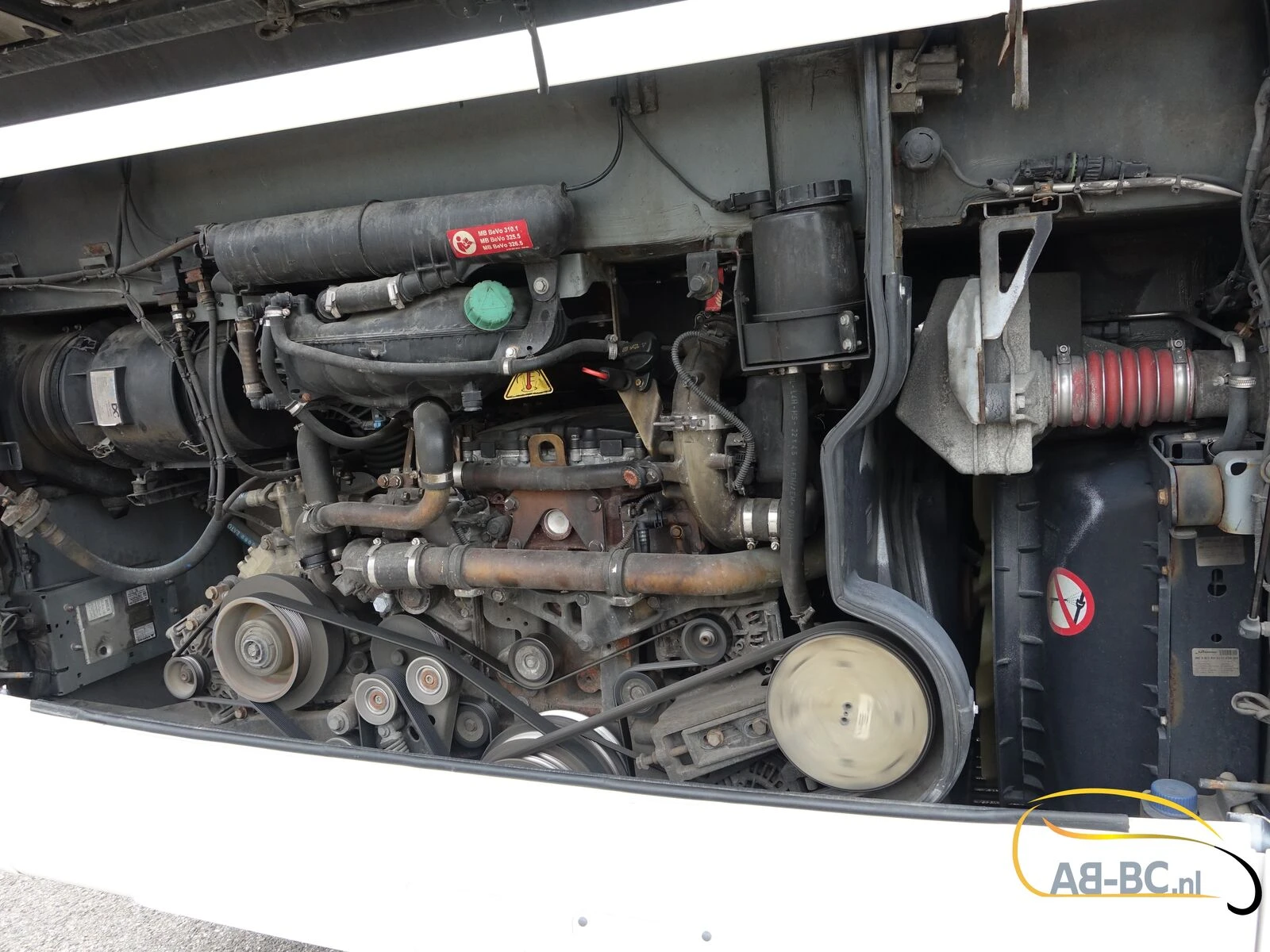 Mercedes-Benz Intouro 49 Seats Liftbus EURO 6 2016 image 17