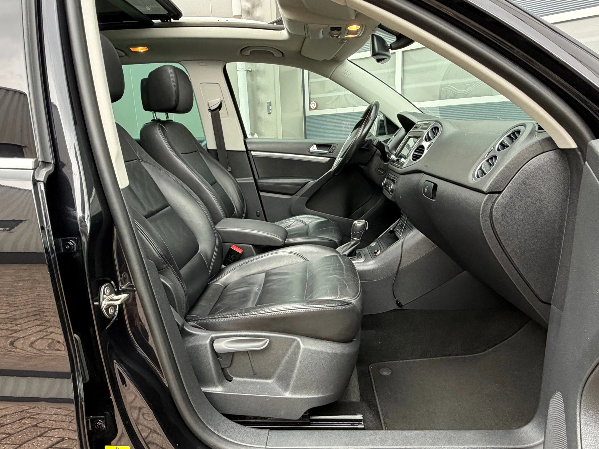 Volkswagen Tiguan 2011 - 2.0 TSI Sport&Style 4Motion bj.2011 Autom|Pano|Trekh|Navi. afbeelding 10