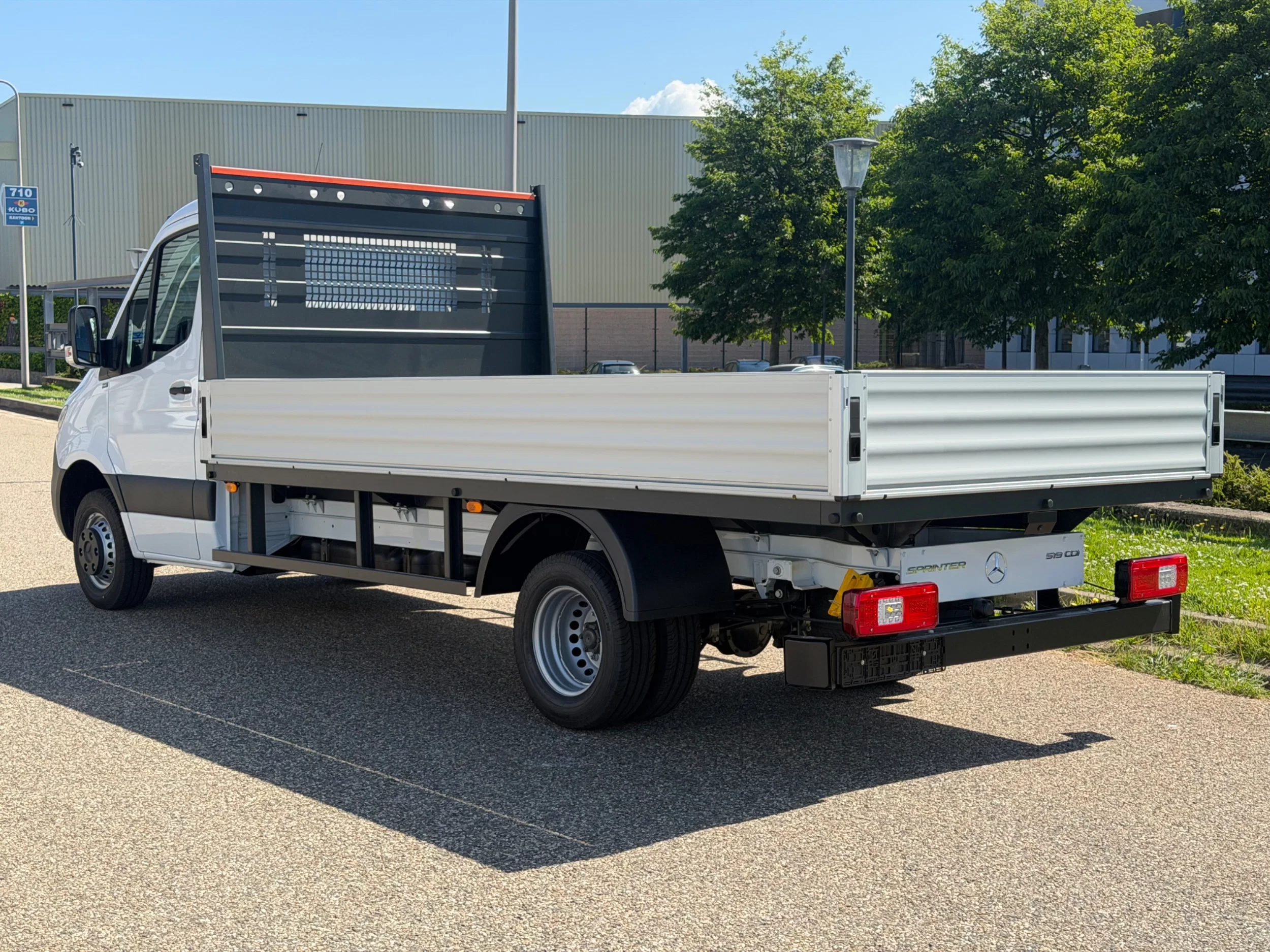 Mercedes-Benz Sprinter 2026 - 519CDI Openlaadbak Airco Camera Trekhaak L3 NIEUW C-Rijbewijs DUS BPM VRIJ zdjęcie 6