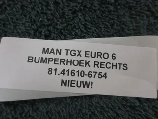 MAN TGX - 81.41610-6754 BUMPERHOEK RECHTS EURO 6 NIEUW! afbeelding 2 miniatuur