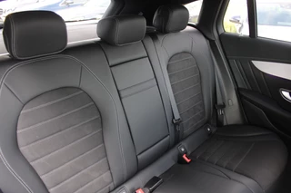 Mercedes-Benz EQC 2022 - 400 4MATIC 80kWh AMG LINE <<MAGNO GREY>> SCHUIFDAK MEMORY HEAD-UP 360-CAMERA TREKHAAK 20'' bild 19