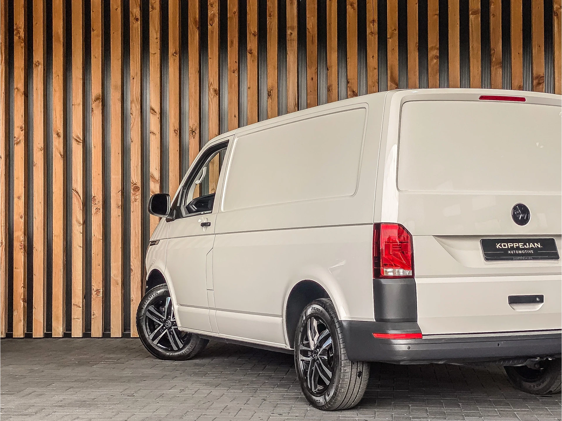 Volkswagen Transporter 2020 - 2.0 TDI 110PK Bestelwagen L1H1 afbeelding 17