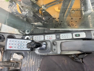Liebherr A918 Compact Litronic 2013 - N/A image 22