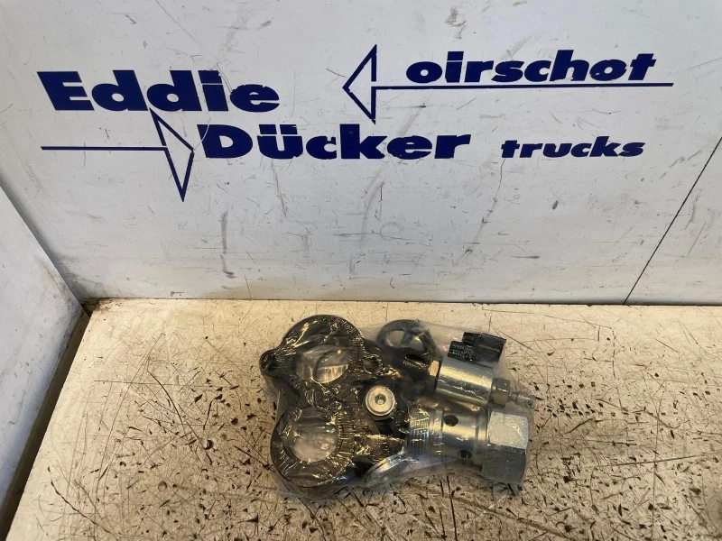 DAF - 1549641 OMFB 10820024878 VLOEISTOFSTROOMREGELVENTIEL (ALS NIEUW) afbeelding 1
