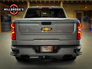 Chevrolet Silverado 2024 - Black Edition 6.2 V8 420 PK, zdjecie 6