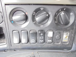 Scania P 2013 - P310 6X2 EEV NL TRUCK image 12
