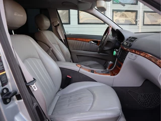 Mercedes-Benz E-Class 2007 - E350 Extended - Limousine - Binz - 8 Persoons - Volgauto image 7