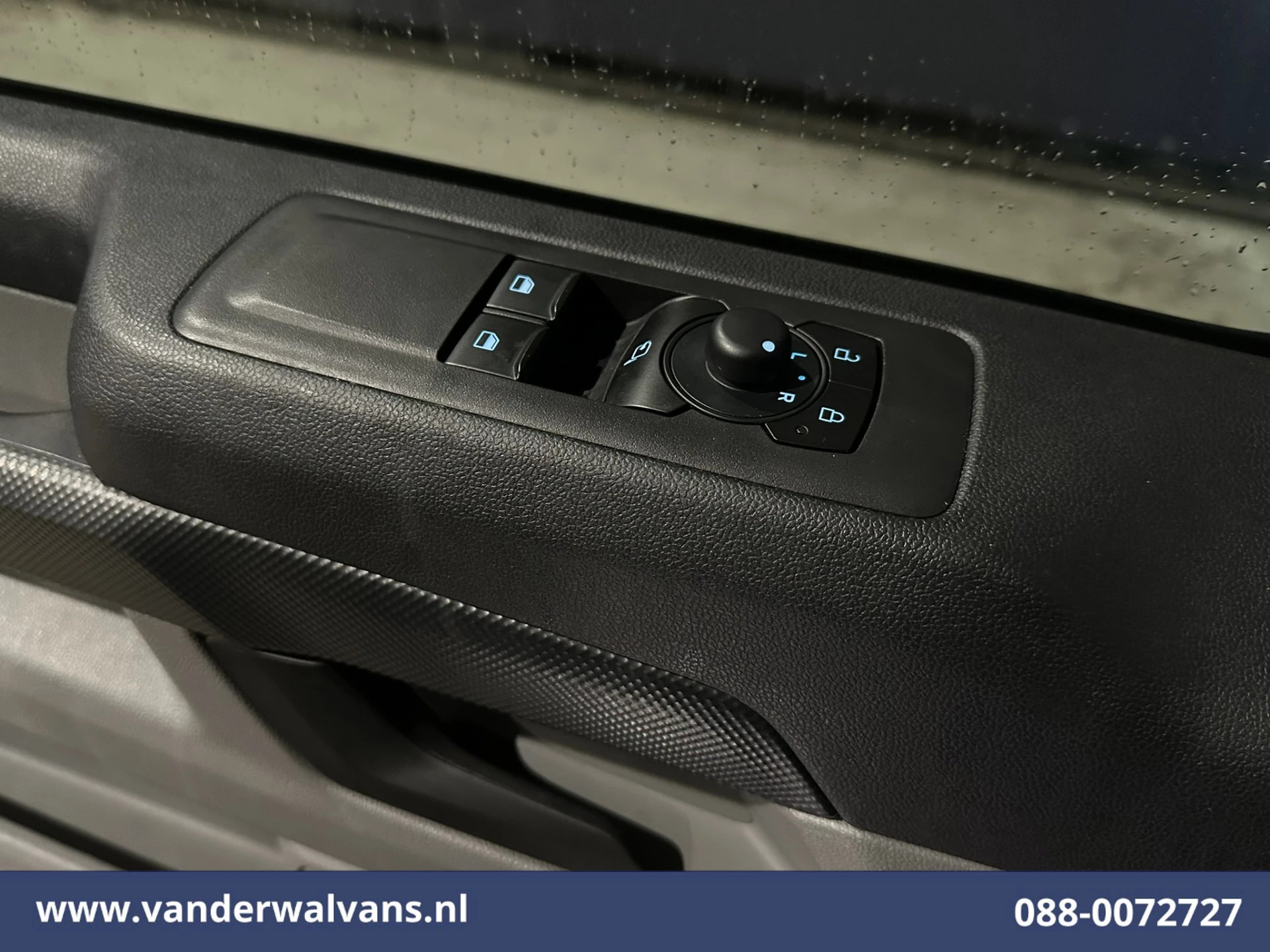 Ford Transit Custom 2024 - 2.0 TDCI 111pk L1H1 Euro6 Airco | Camera | LED | Apple Carplay | Cruisecontrol zdjęcie 19